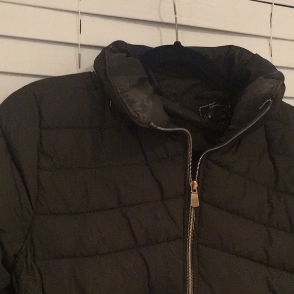 Green winter jacket. - Picture 2 of 2